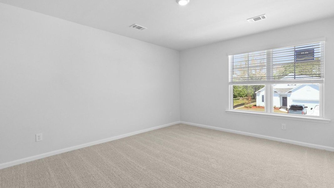Spacious, unfurnished interior of a new home in Lakeview at Kitfield, Moncks Corner (Image 43).