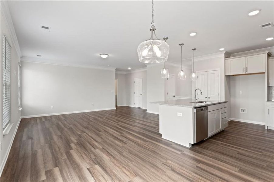 Spacious, unfurnished interior of a new home in Twin Lakes, Hoschton (Image 14).