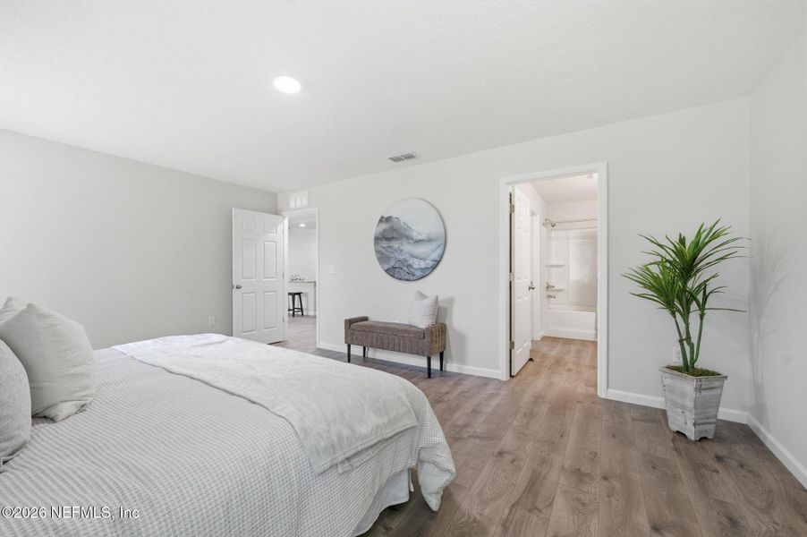 Furnished interior view inside a new home in , Jacksonville (Image 19).