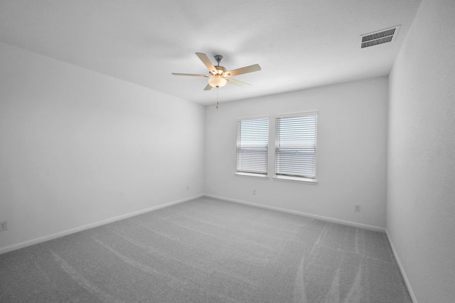 Spacious, unfurnished interior of a new home in Emory Crossing 50s, Hutto (Image 15).
