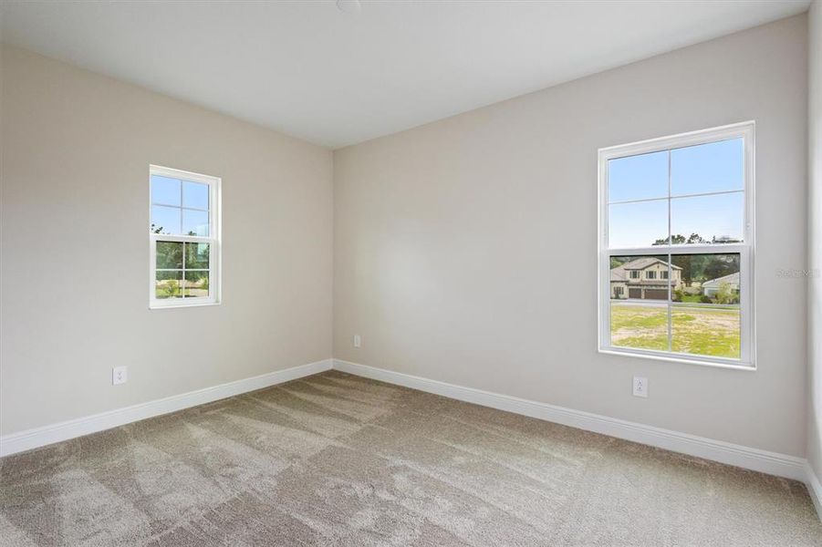 Spacious, unfurnished interior of a new home in Crestwood Estates, Valrico (Image 31).