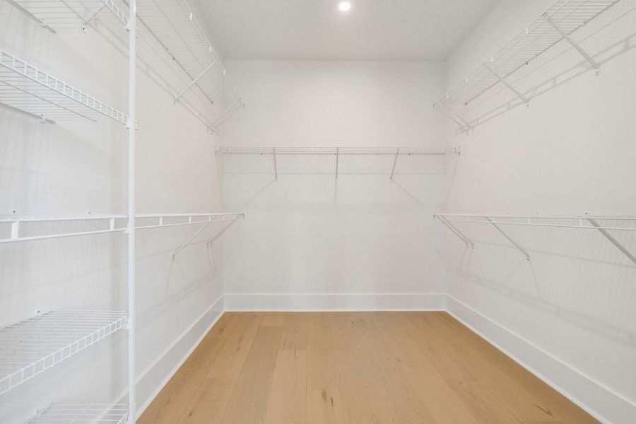 Spacious, unfurnished interior of a new home in Miller's Crossing, Johns Island (Image 25).