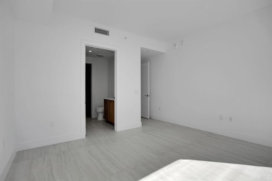 Guest Suite (2)
