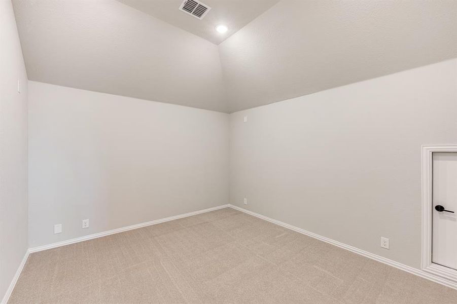 Spacious, unfurnished interior of a new home in Timberbrook 3B-4A, Justin (Image 21). Spacious, unfurnished interior of a new home in Timberbrook 3B-4A, Justin (Image 21).