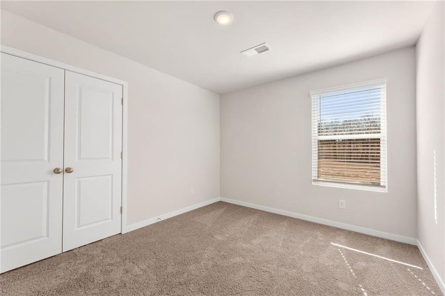 Spacious, unfurnished interior of a new home in Sherwood Square, Flowery Branch (Image 21).