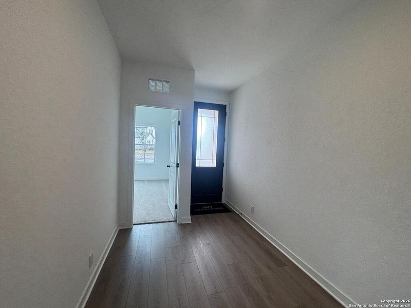 Spacious, unfurnished interior of a new home in The Summit at Saddlebrook Ranch 55's, Schertz (Image 34).