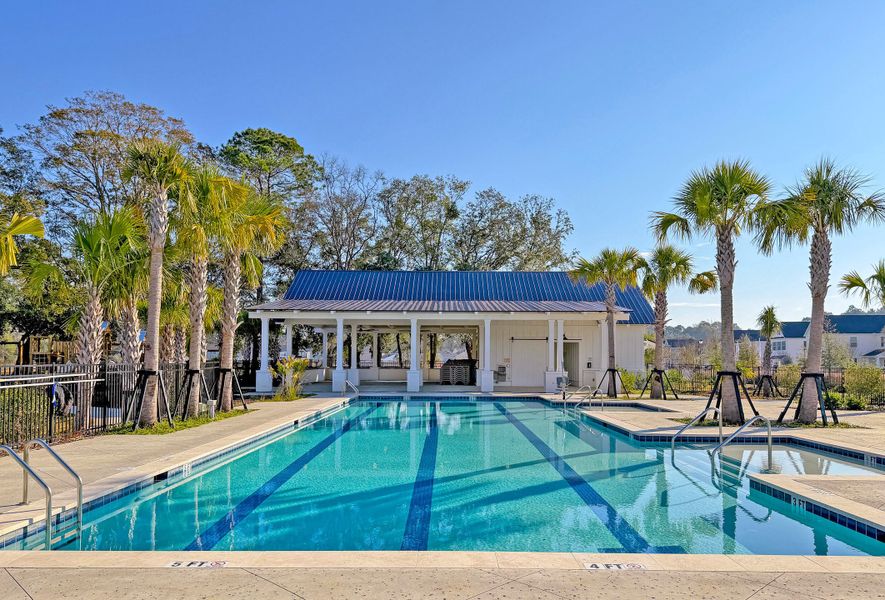 Community amenities in Six Oaks, Summerville (Image 52). Community amenities in Six Oaks, Summerville (Image 52).