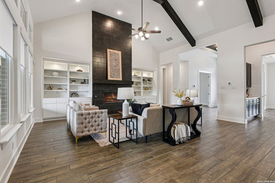 Furnished interior view inside a new home in Waldsanger, New Braunfels (Image 36).