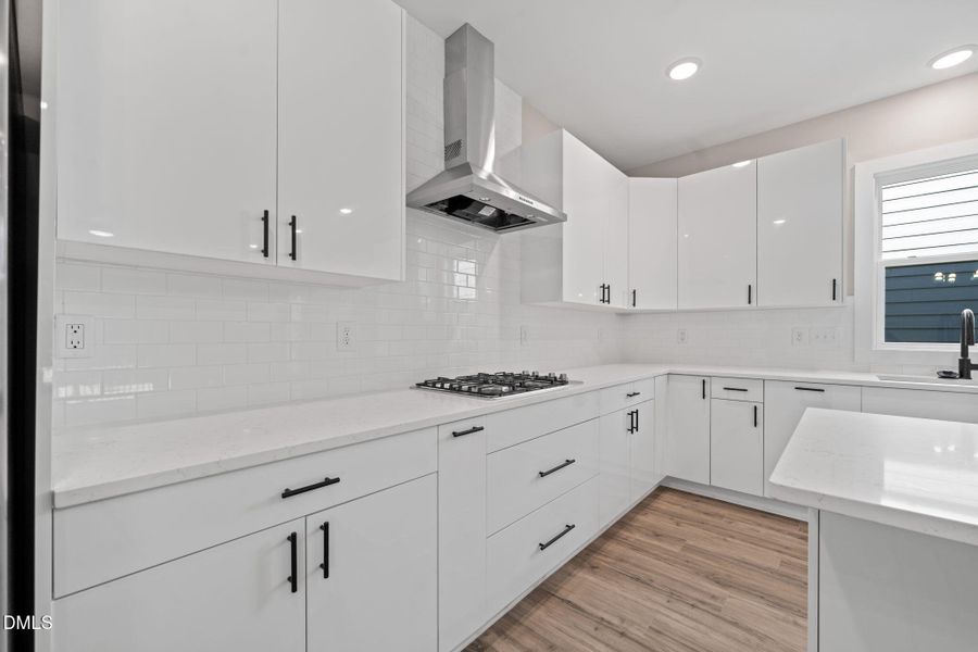 215 summer breeze kitchen 2