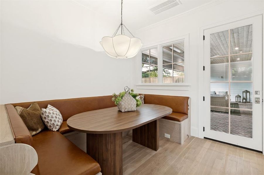 Furnished interior view inside a new home in , Richardson (Image 37).