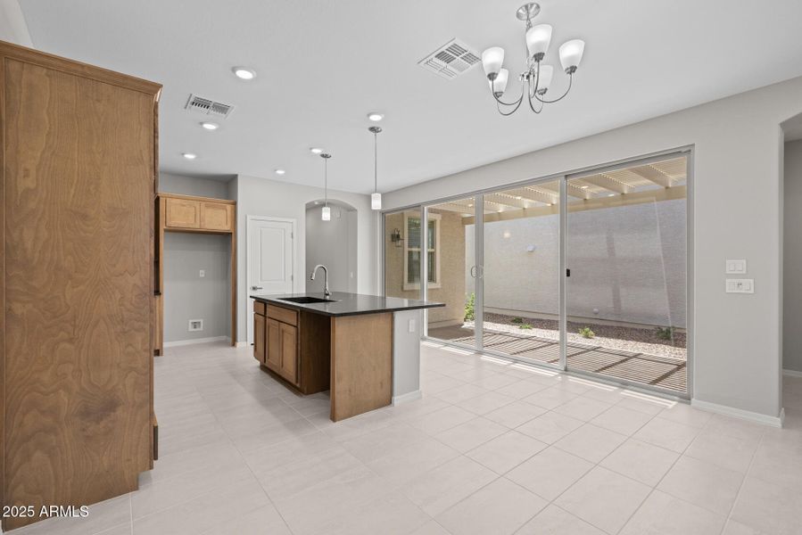 12)KITCHEN 12)KITCHEN