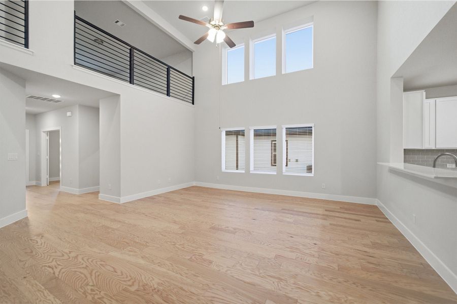 Spacious, unfurnished interior of a new home in Hunters Glen, Jarrell (Image 27).