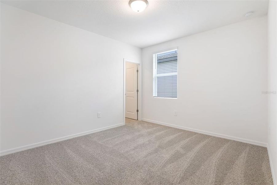 Spacious, unfurnished interior of a new home in Hamilton Bluff - Signature Series, Lake Hamilton (Image 36).