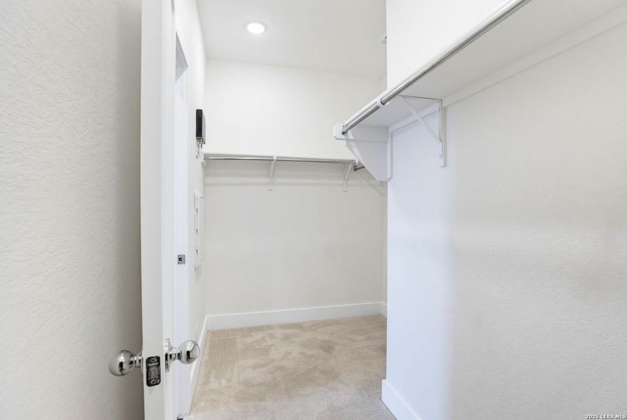 Spacious, unfurnished interior of a new home in Alsatian Oaks, Castroville (Image 23).