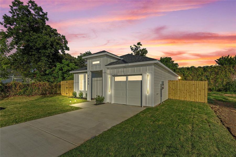 Front exterior of a new home in , Dallas, TX, highlighting curb appeal (Image 19).