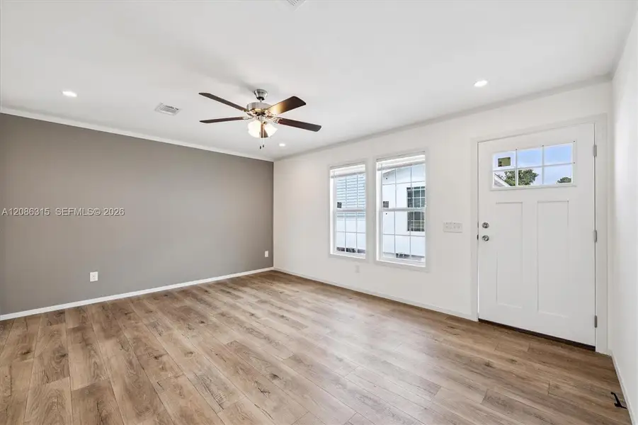 Spacious, unfurnished interior of a new home in , Miami (Image 18).