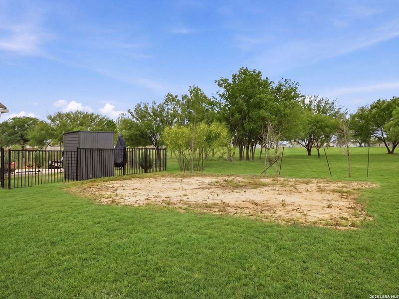 Image 25 of a home in Mission del Lago.