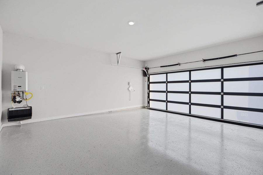 Spacious, unfurnished interior of a new home in , Austin (Image 21).