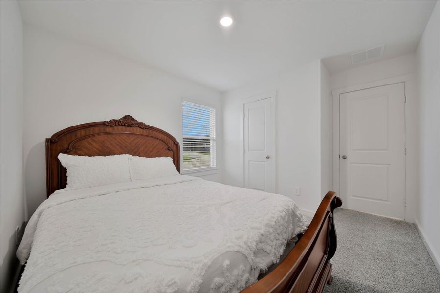 Furnished interior view inside a new home in Sorrento, Richmond (Image 40).