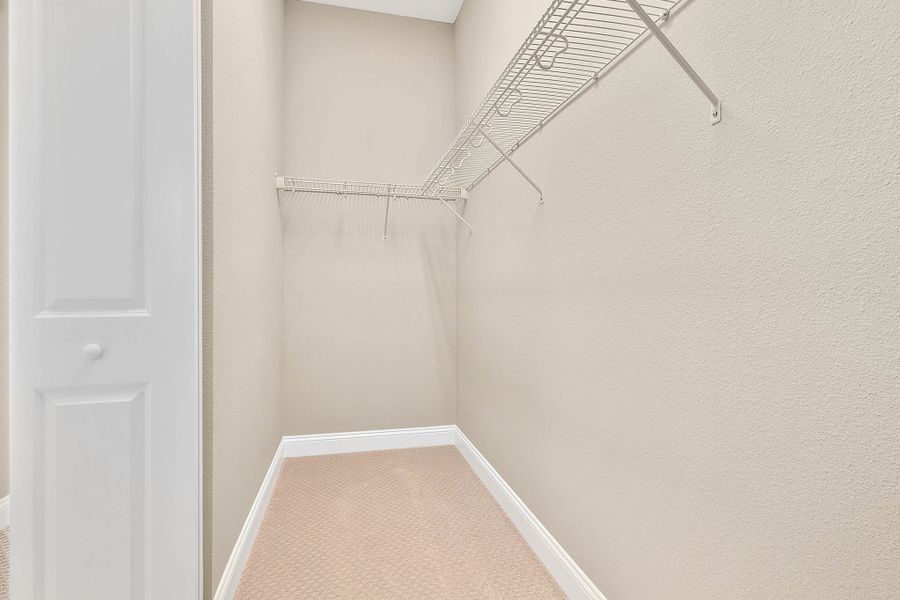 Muirfield Walk-In Closet 2 Muirfield Walk-In Closet 2