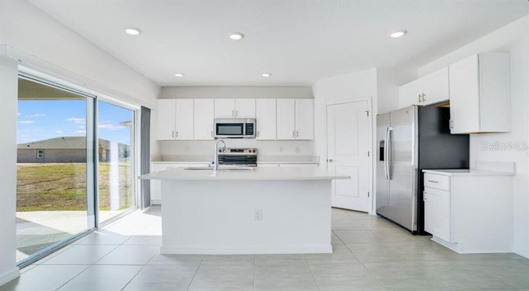 Furnished interior view inside a new home in Scenic Terrace, Lake Hamilton (Image 7). Furnished interior view inside a new home in Scenic Terrace, Lake Hamilton (Image 7).