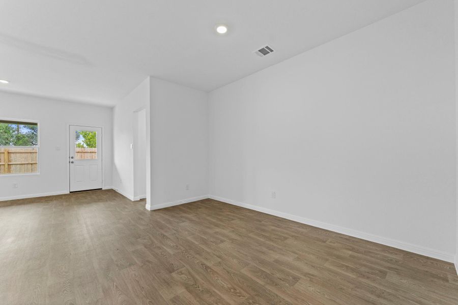 Spacious, unfurnished interior of a new home in Paramount, Kyle (Image 10). Spacious, unfurnished interior of a new home in Paramount, Kyle (Image 10).
