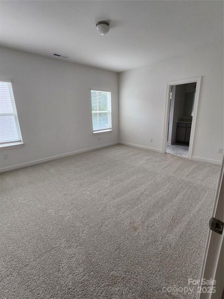 Spacious, unfurnished interior of a new home in , Charlotte (Image 18).