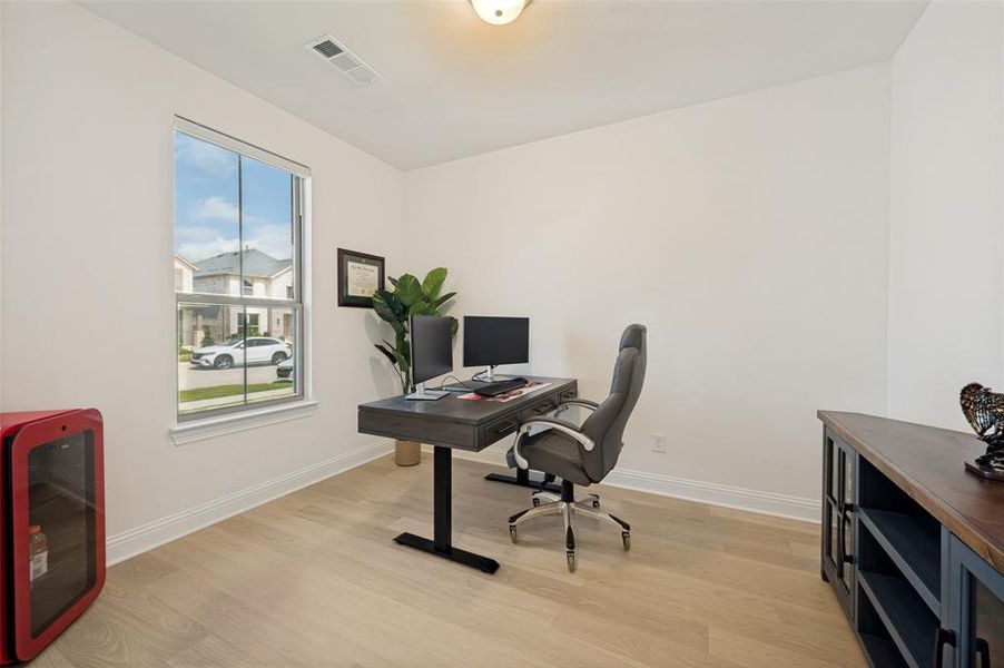 Furnished interior view inside a new home in Cambridge Crossing, Celina (Image 14). Furnished interior view inside a new home in Cambridge Crossing, Celina (Image 14).