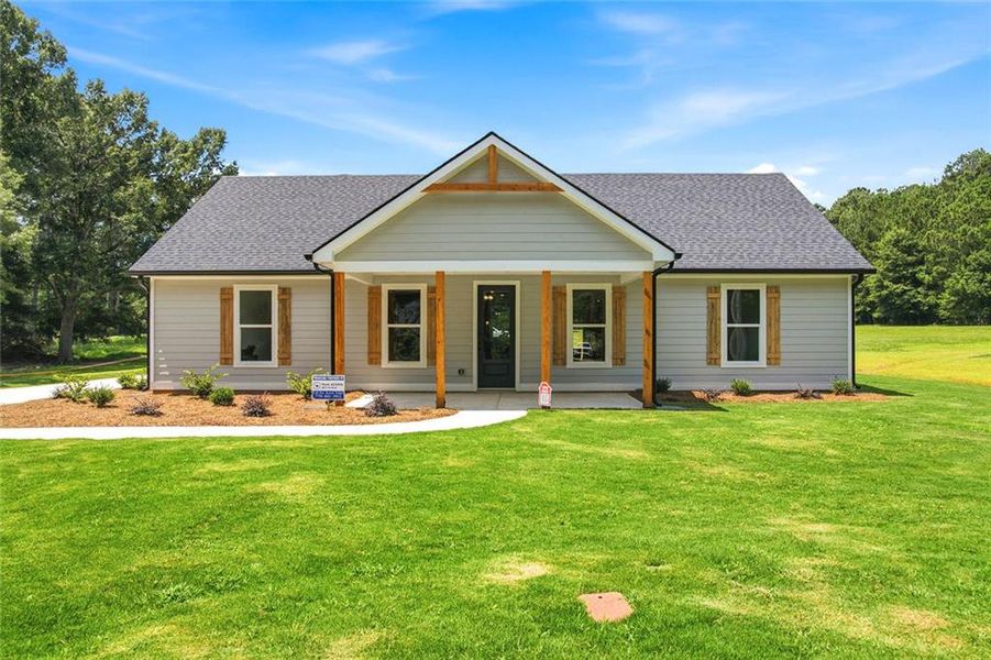 Exterior details and patio area of a home in , Mansfield (Image 3).