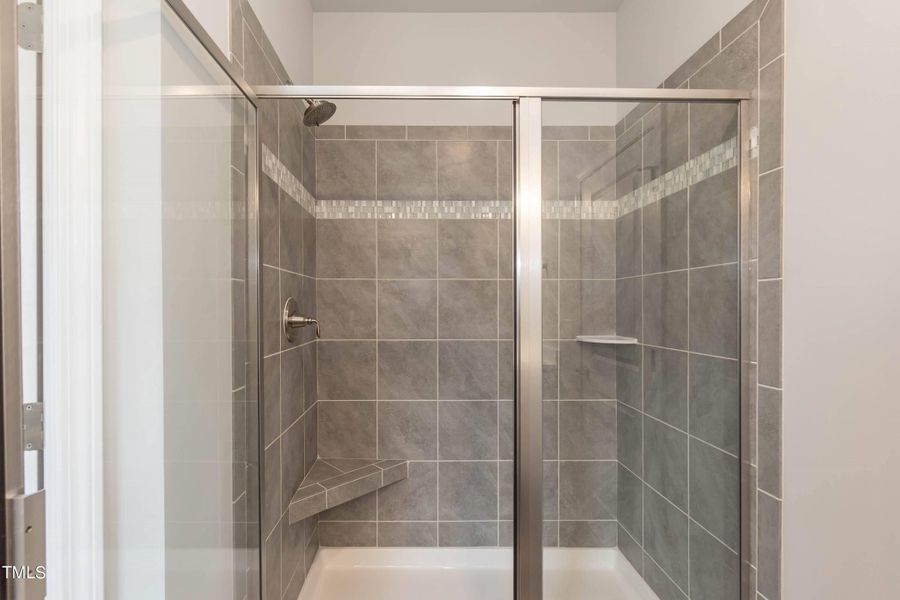 1522 Primary Bath Shower