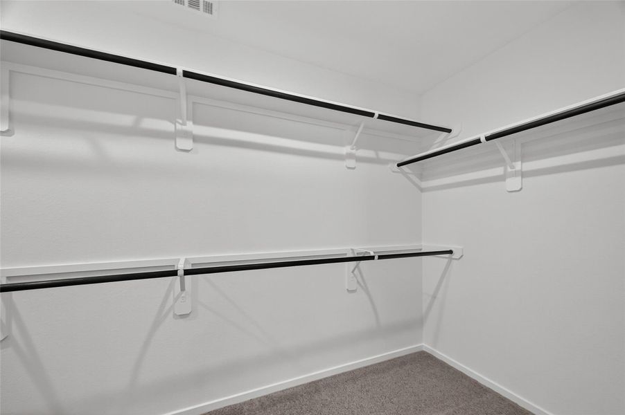 Spacious, unfurnished interior of a new home in Rollingbrook Estates, Baytown (Image 30).