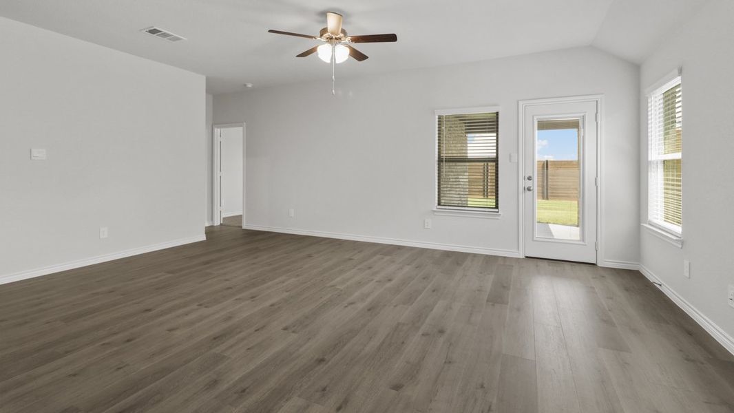 Spacious, unfurnished interior of a new home in Trailstone, Caddo Mills (Image 16). Spacious, unfurnished interior of a new home in Trailstone, Caddo Mills (Image 16).
