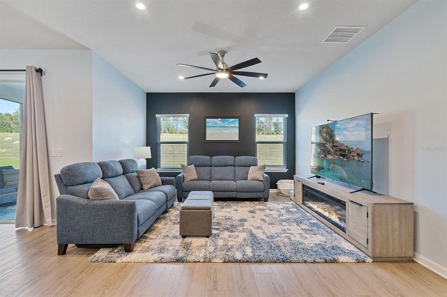 Furnished interior view inside a new home in , Minneola (Image 14).