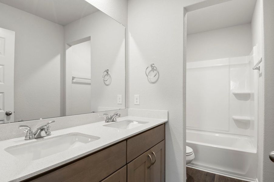 Furnished interior view inside a new home in Harvest Ridge, Elgin (Image 11).