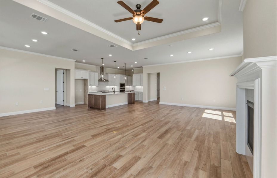 Spacious, unfurnished interior of a new home in Sun City Texas, Georgetown (Image 50).