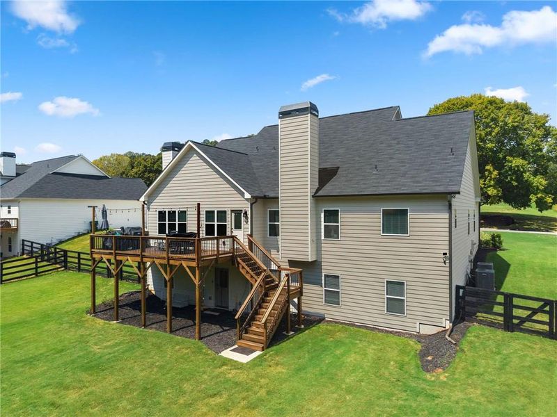 Exterior details and patio area of a home in , Dawsonville (Image 29).