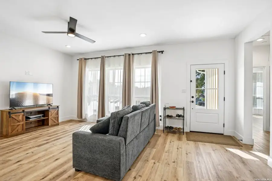 Furnished interior view inside a new home in , Canyon Lake (Image 7).
