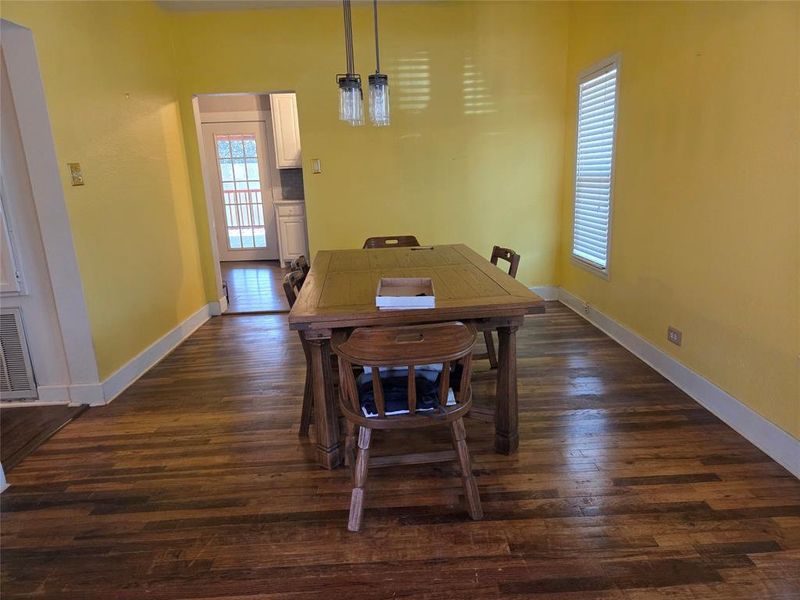 Furnished interior view inside a new home in , Cleburne (Image 10). Furnished interior view inside a new home in , Cleburne (Image 10).
