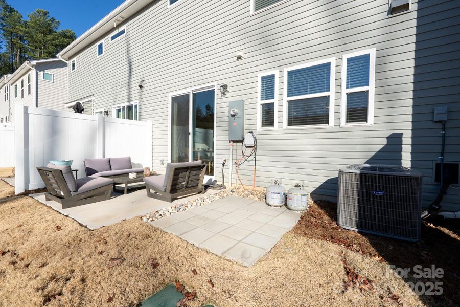 Exterior details and patio area of a home in Somerset, Fort Mill (Image 26).