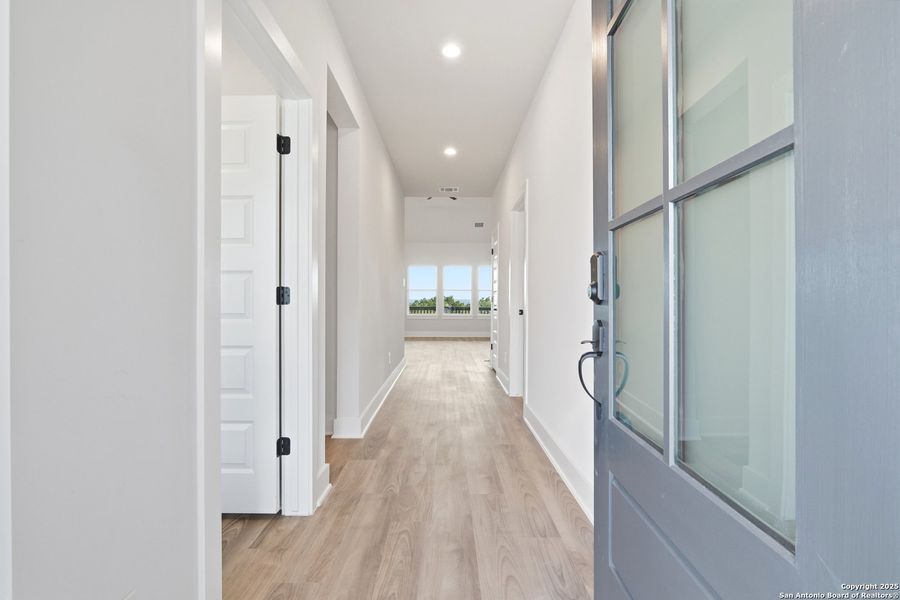 Spacious, unfurnished interior of a new home in , Spring Branch (Image 16). Spacious, unfurnished interior of a new home in , Spring Branch (Image 16).