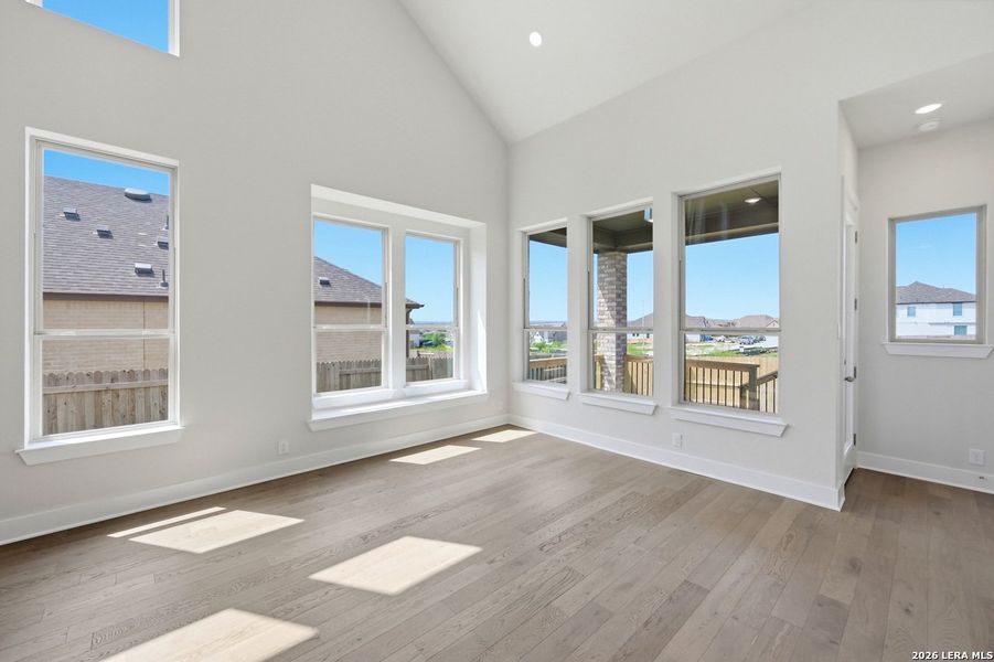 Spacious, unfurnished interior of a new home in Homestead, Schertz (Image 20).