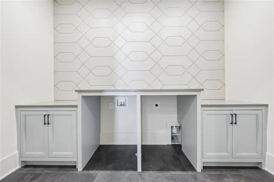 Furnished interior view inside a new home in , Alpharetta (Image 75).
