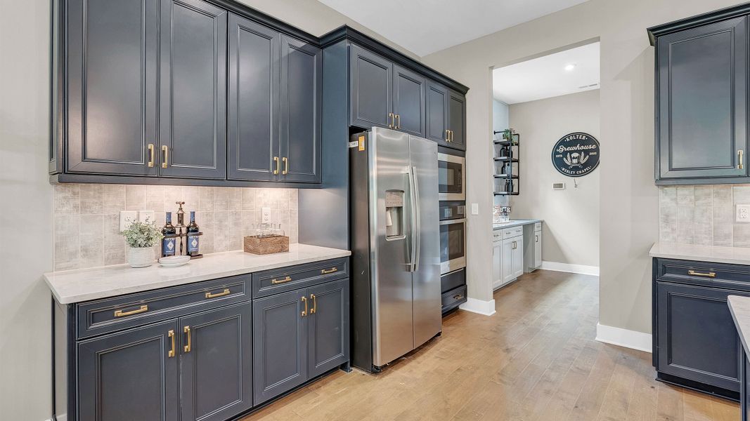 Island Kitchen | Model images form sister community