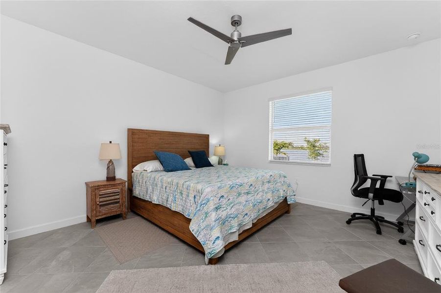 Furnished interior view inside a new home in , Englewood (Image 19).