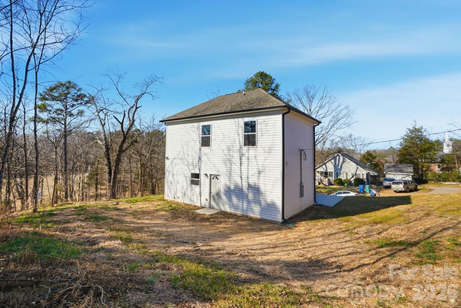 Exterior details and patio area of a home in , Albemarle (Image 20).