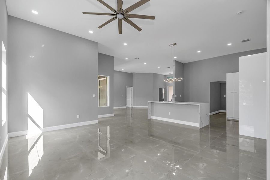 15174 69th Ct N. Loxahatchee 33470 -