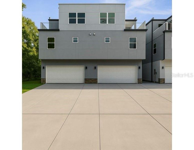 Image 32 of a home in .