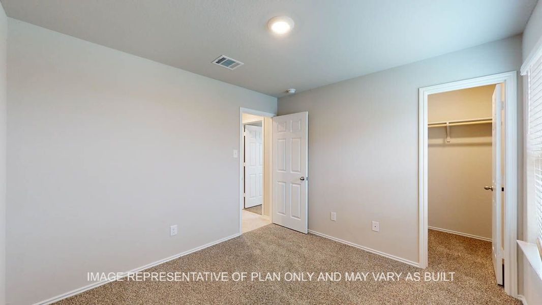 Representative unfurnished interior of a home built from the Fargo by D.R. Horton in Reynolds Crossing, Killeen (Image 14).