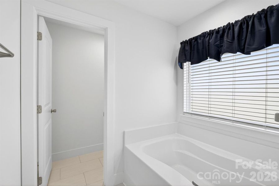 Furnished interior view inside a new home in , Cowpens (Image 18). Furnished interior view inside a new home in , Cowpens (Image 18).