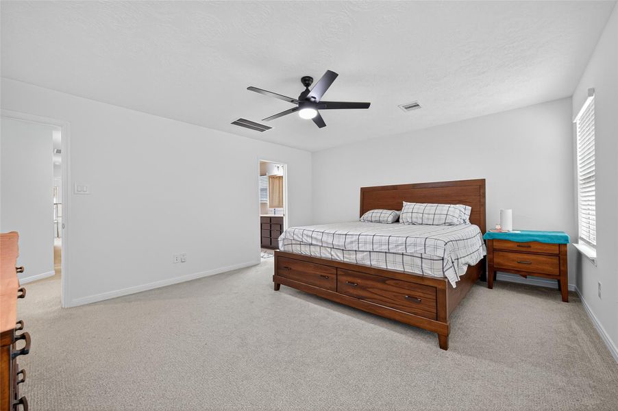 Furnished interior view inside a new home in Creekside Court, Magnolia (Image 16). Furnished interior view inside a new home in Creekside Court, Magnolia (Image 16).